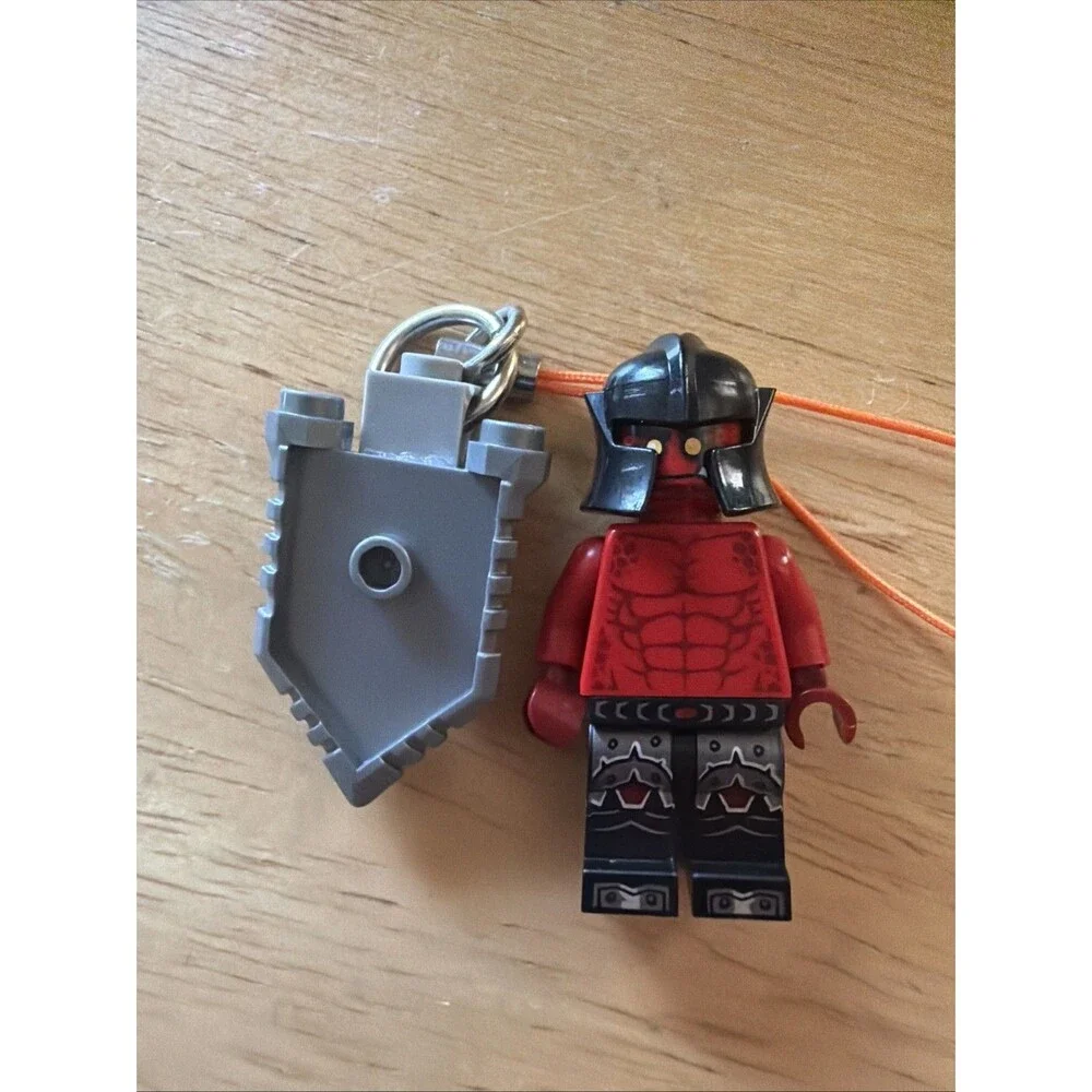 New Lego Nexo Knights - Crust Smasher (nex027) 5004388 Key Chain